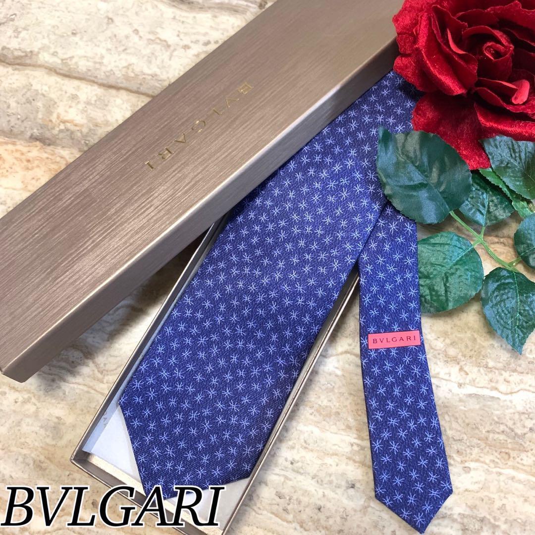 N61 美品 ブルガリ セッテピエゲ 総柄 ブルー ネクタイ メンズ拍卖