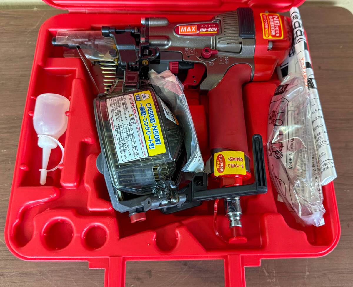 N108 MAX マックス 50mm 高圧 エア釘打ち機 HN-50N レッド 予備プレート、保護メガネ付き 長期保管品拍卖