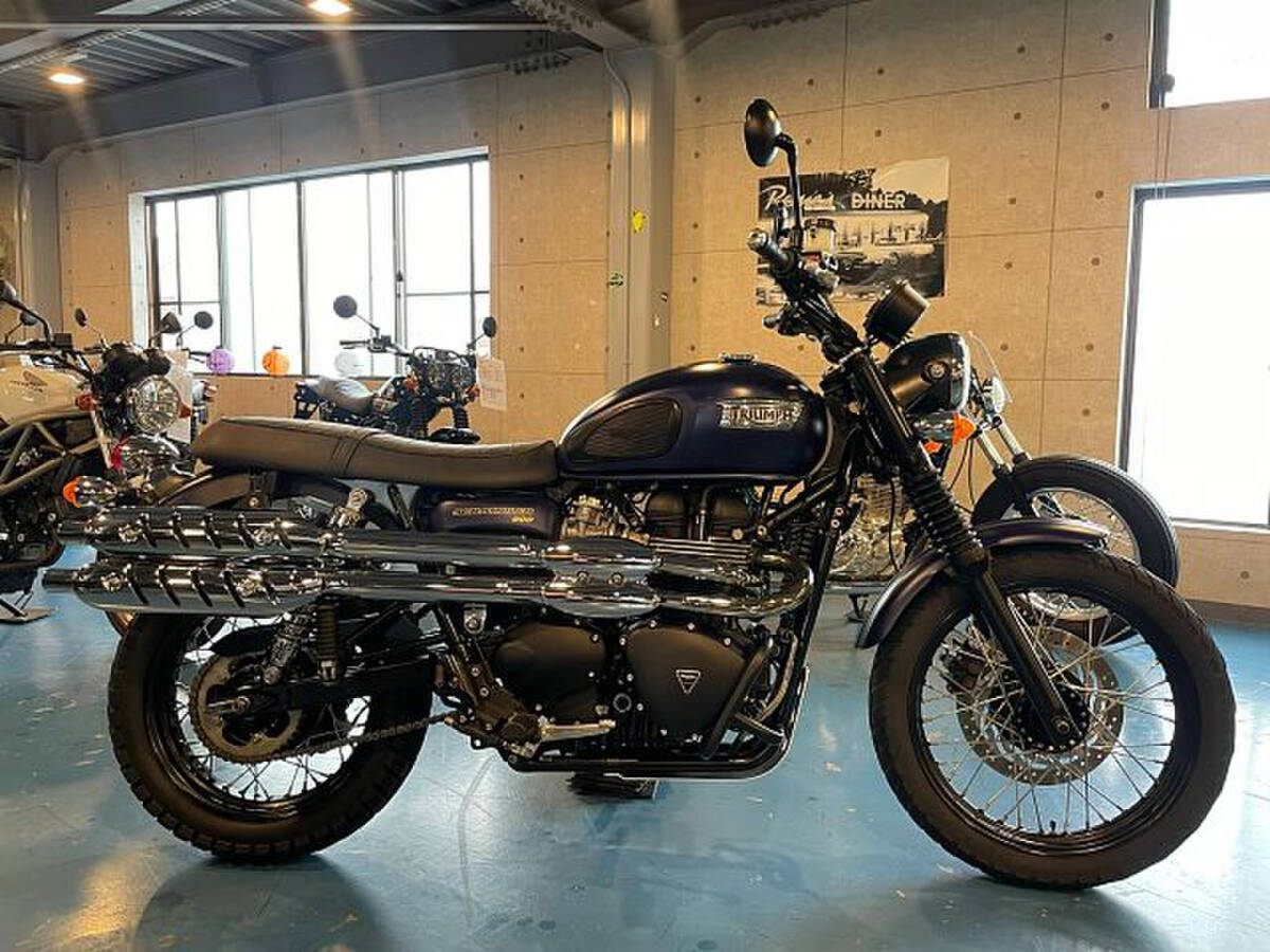 トライアンフ スクランブラー 空冷スクランブラー最終 希少なマットブルー エンジンガード装着済み拍卖