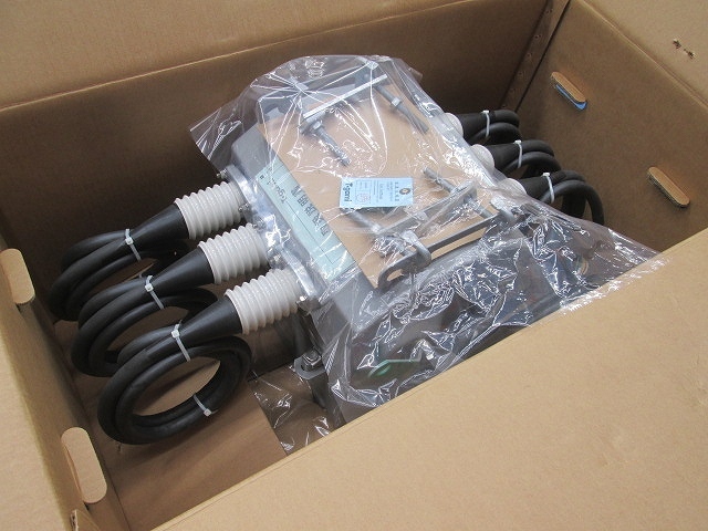 高圧交流気中負荷開閉器 VT・避雷器内蔵形方向性過電流ロック形(ステンレス) KLT-PSA-HD2N10LT拍卖