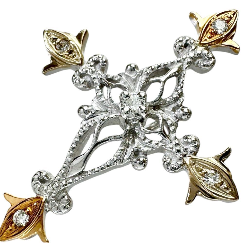 クロスモチーフ 十字架モチーフ ダイヤモンド 0.06ct ペンダントトップ K18WGホワイトゴールド/K18YGイエローゴールド 2.9g レディース拍卖