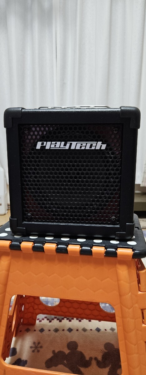 トーン調整が可能なPlaytech JAMMER 2ギターアンプ。拍卖