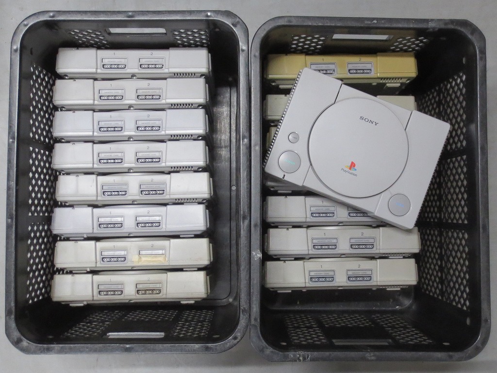 初代PS PlayStation本体 まとめ売り 16台セット <SCPH-9000/7000/5500/5000/3500 等> ~パーツ取りに!! ※ジャンク・現状渡し※ (1470)拍卖