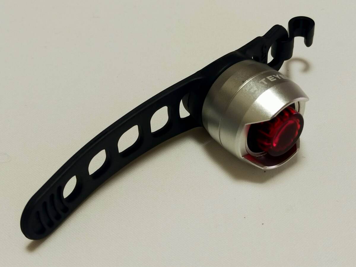 キャットアイ セーフティライト オーブ CATEYE リアライト 赤色灯 コイン型電池式拍卖