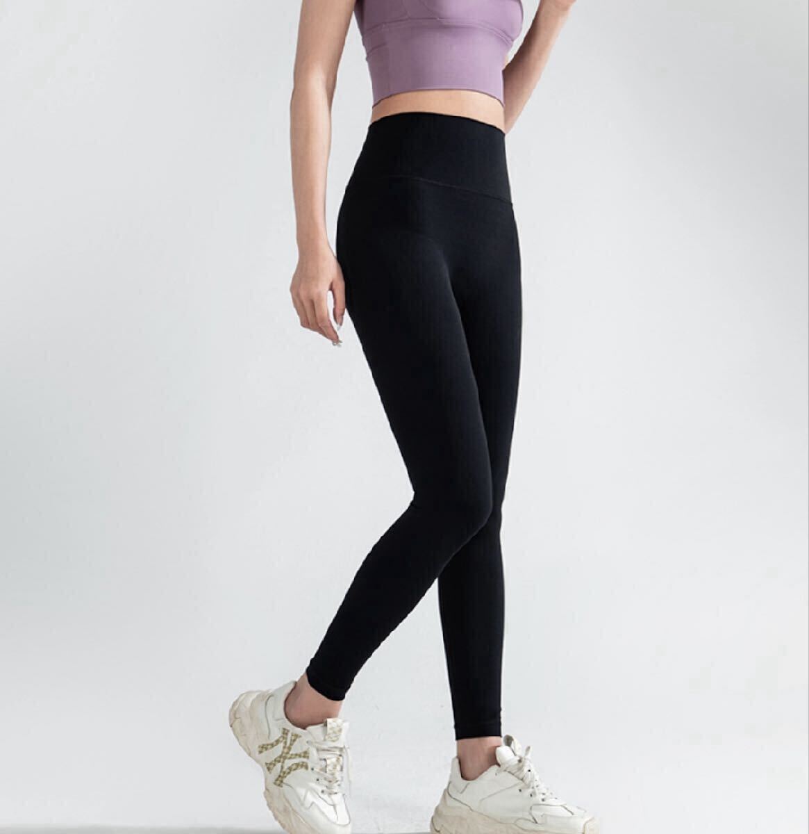 ◆新品◆ ヨガパンツ トレーニングウェア レギンス 伸縮性 スパッツ ブラック 未使用品 L拍卖