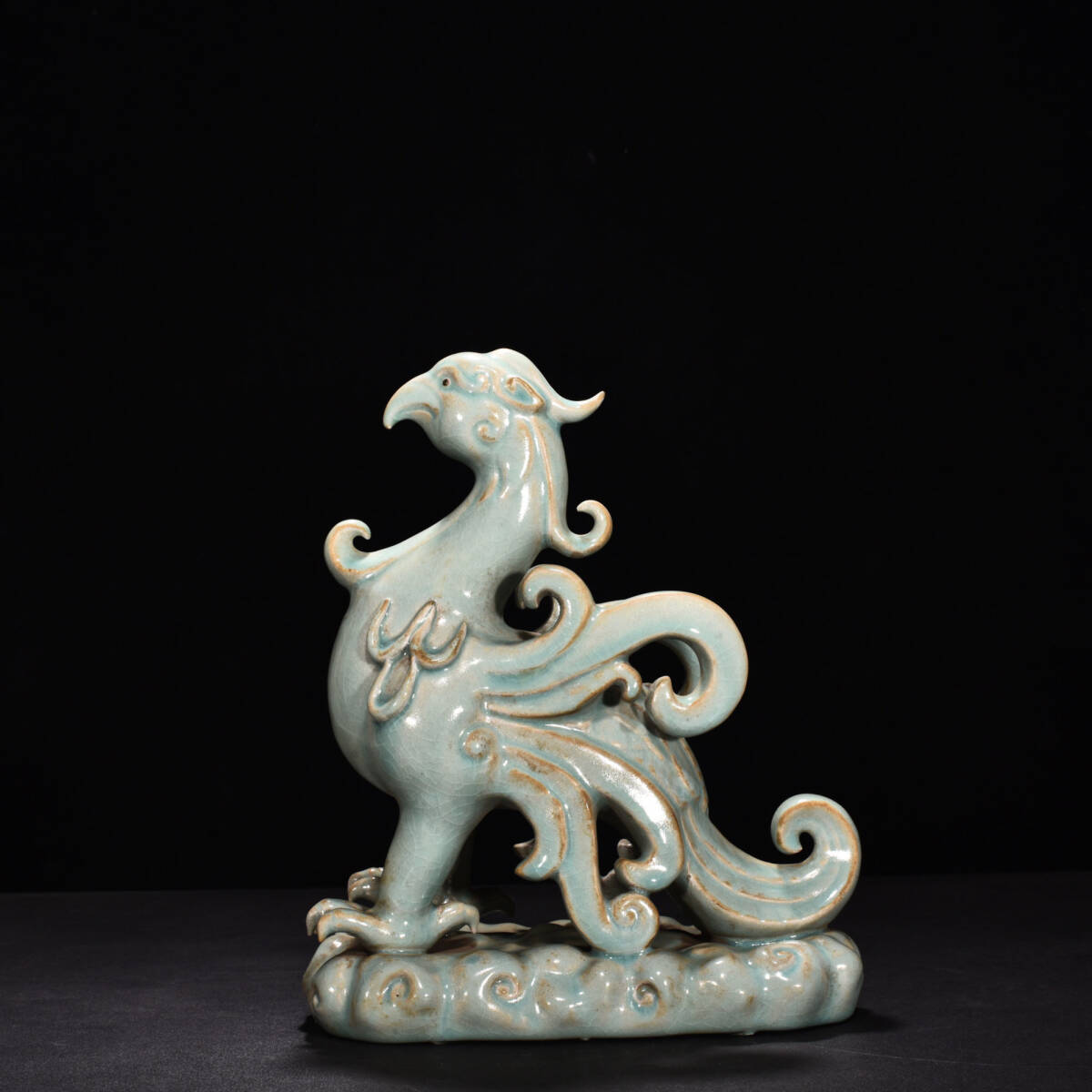 ◆珍蔵◆中国古美術 宋時代 汝窯 青龍寺 天青釉 古陶磁 鳳鳥尊 細密細工造 置物 擺件 骨董品 古賞物 時代物 T18拍卖