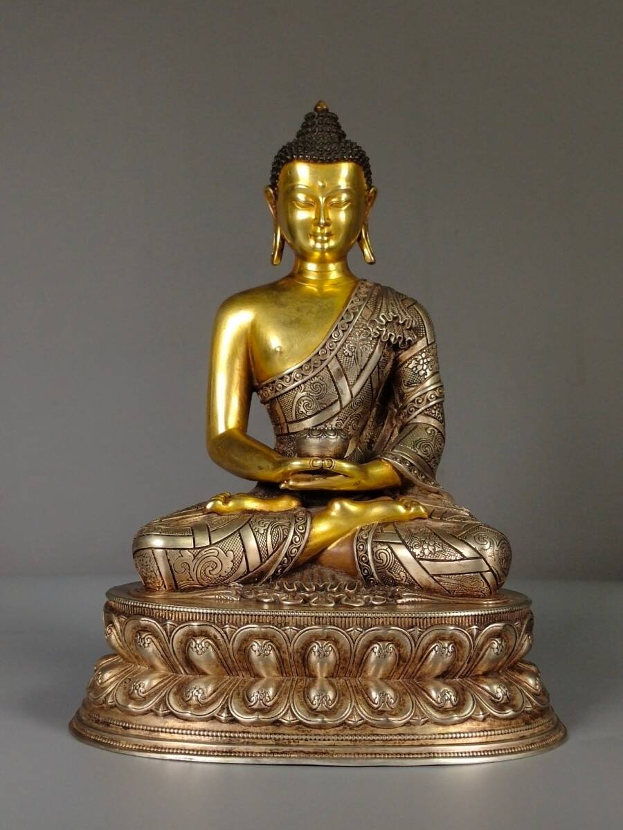 ◆珍蔵◆中国古美術 明時代 古銅製 銅塗金 塗銀 釈迦牟尼 仏造像 細密細工造 置物 擺件 古賞物 骨董品 時代物 A13拍卖