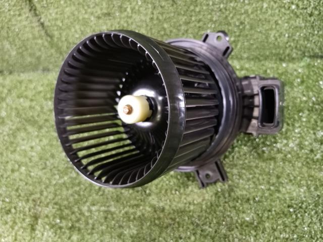 フレアワゴン 5AA-MM53S ヒーターブロアモーター 1740 1A10-61-B10A拍卖