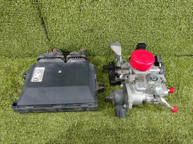 ワゴンR DBA-MH22S スロットルボディ 13400-58J01 33920-81J40 エンジンコンピューターセット拍卖