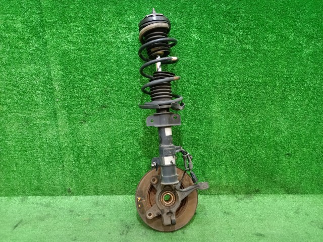 デミオ DBA-DE3FS 右フロントストラット DR61-34-700B ディスク付拍卖