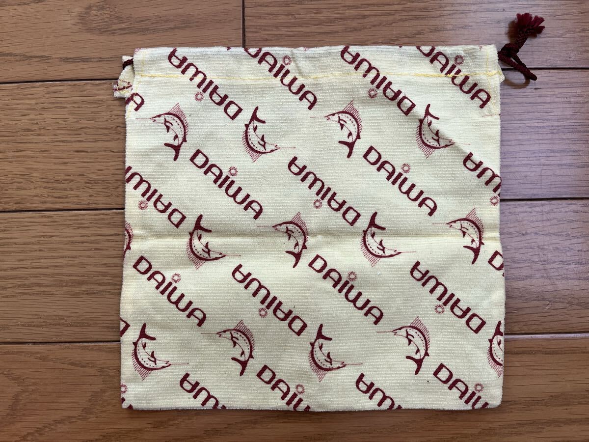 ダイワ リール袋 中古品(検索ワード)リールポーチ リールガード リールカバー拍卖