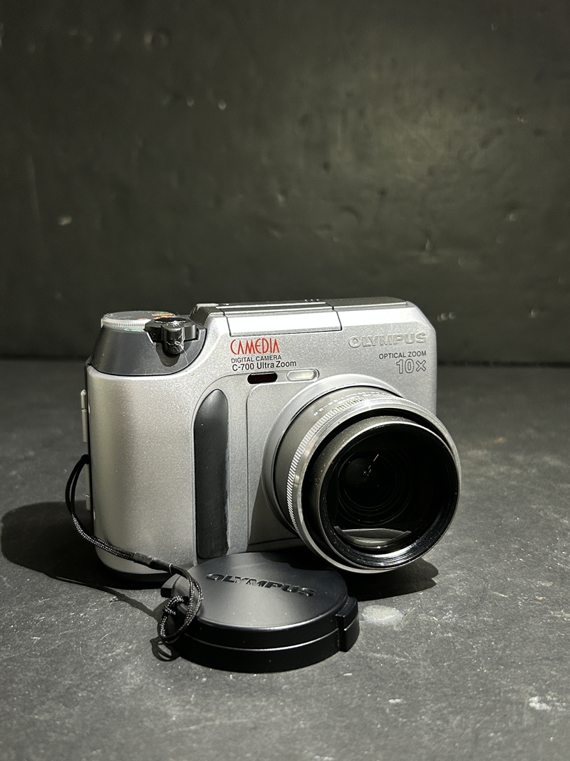 ● コレクター必見 OLYMPUS CAMEDIA C-700 Ulta オリンパス デジタルカメラ デジカメ コレクション Zr308拍卖