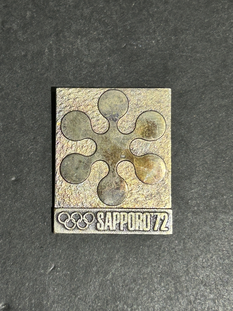 ● コレクター必見 SAPPORO 72 札幌オリンピック冬季大会 参加章 バッチ バッジ 記念 グッズ コレクション Zr569拍卖