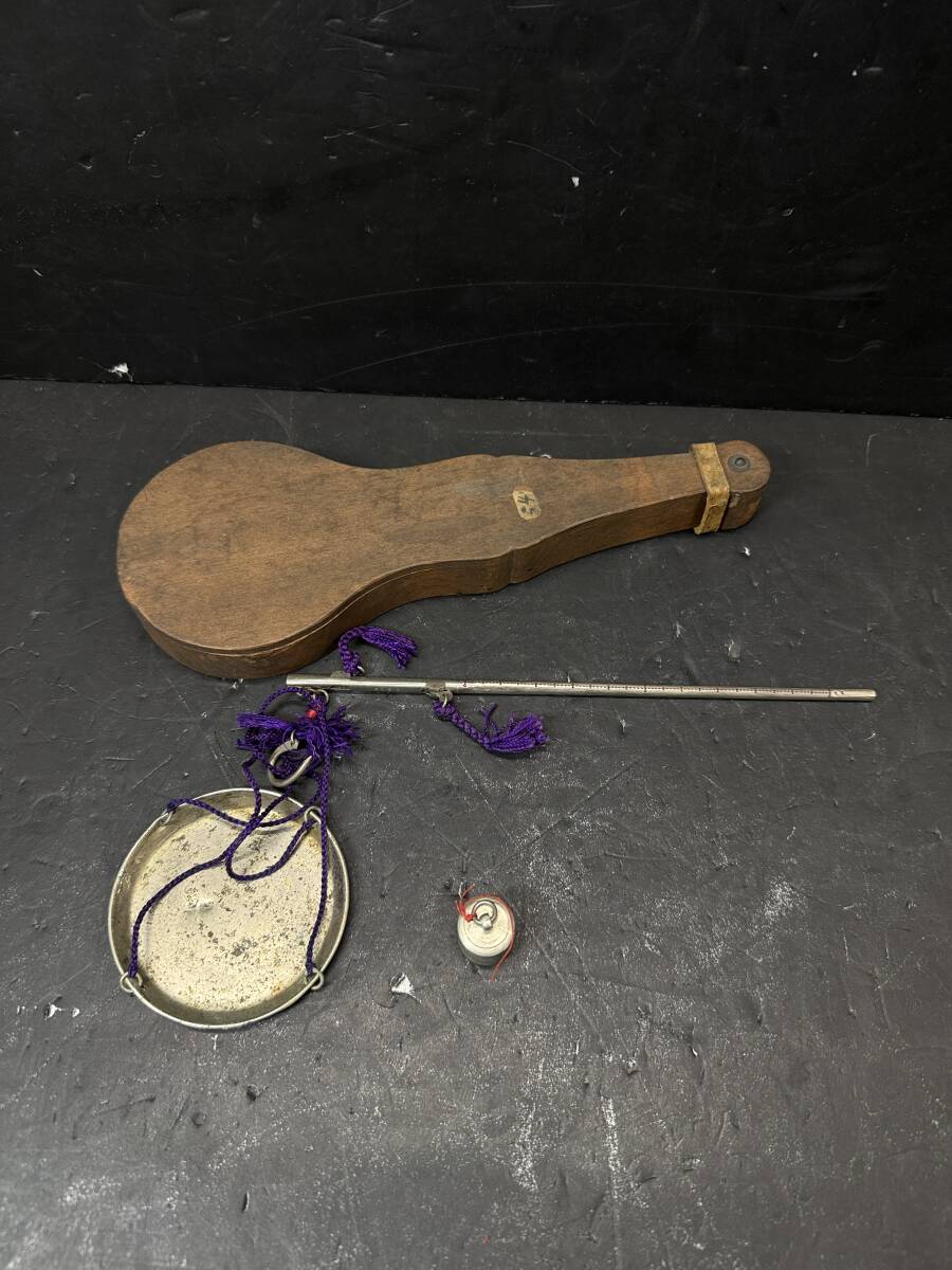 ★コレクター必見 当時物 昭和レトロ ビンテージ 棒秤 はかり 分銅 薬秤 竿秤 木箱 古民具 古道具 アンティーク 現状品 GT599拍卖