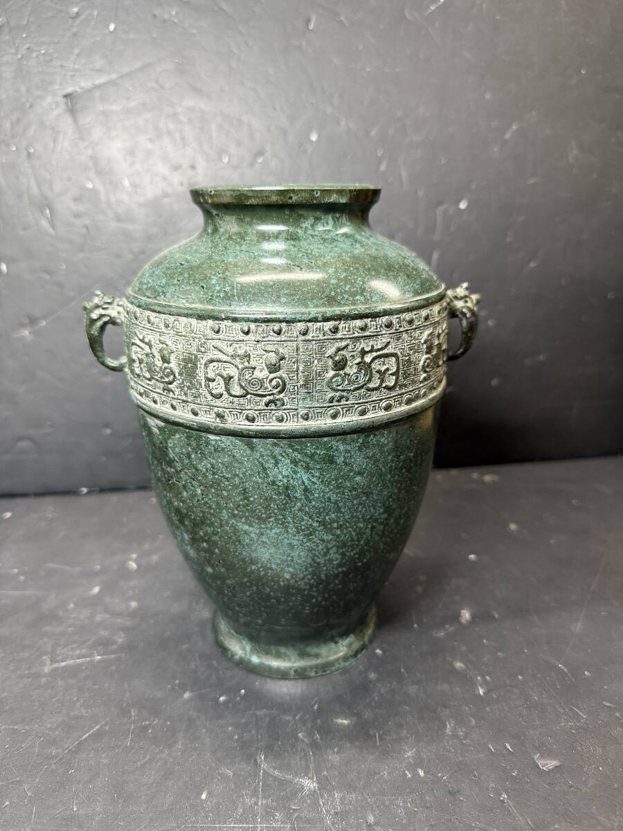 ★コレクター必見 青鋳銅 花器 花瓶 花入 双耳 高さ約21㎝ 置物 飾り 金属工芸 インテリア GT631拍卖