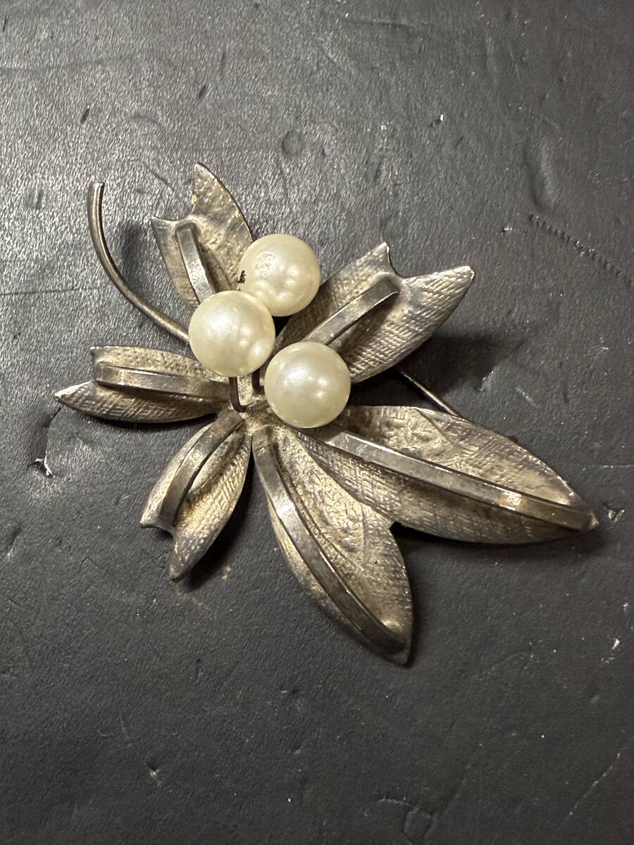 ★コレクター必見 ビンテージ ブローチ シルバーカラー パール レディース アクセサリー レトロ 飾り コレクション GT649拍卖