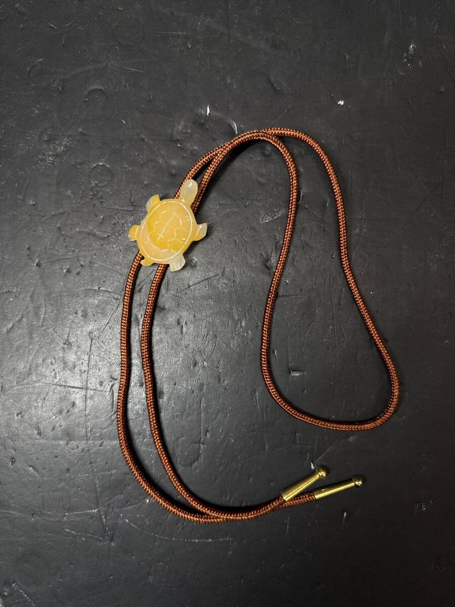 ★コレクター必見 天然石? かめ 亀 ループタイ 昭和レトロ メンズアクセサリー 飾り ビンテージ コレクション GT663拍卖