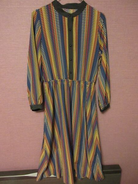 レディース・ワンピース★レトロ柄 長袖/フレアタイプ 美品拍卖