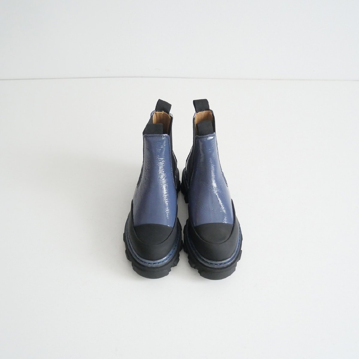 2023 / GANNI ガニー / Cleated Low Chelsea Boot Naplack Transp Welt サイドゴアブーツ 36 / 2306-0578拍卖