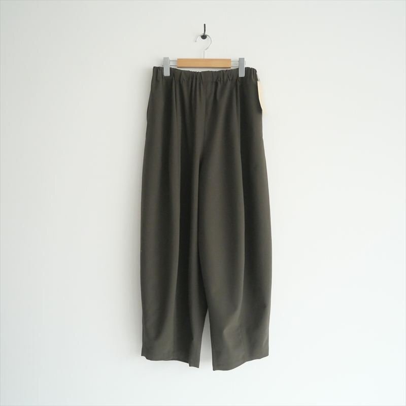 〇継続販売・人気完売カラー / 未使用 / Curensology カレンソロジー / ウールトロドロストパンツ / 970812 / 2510-0911拍卖