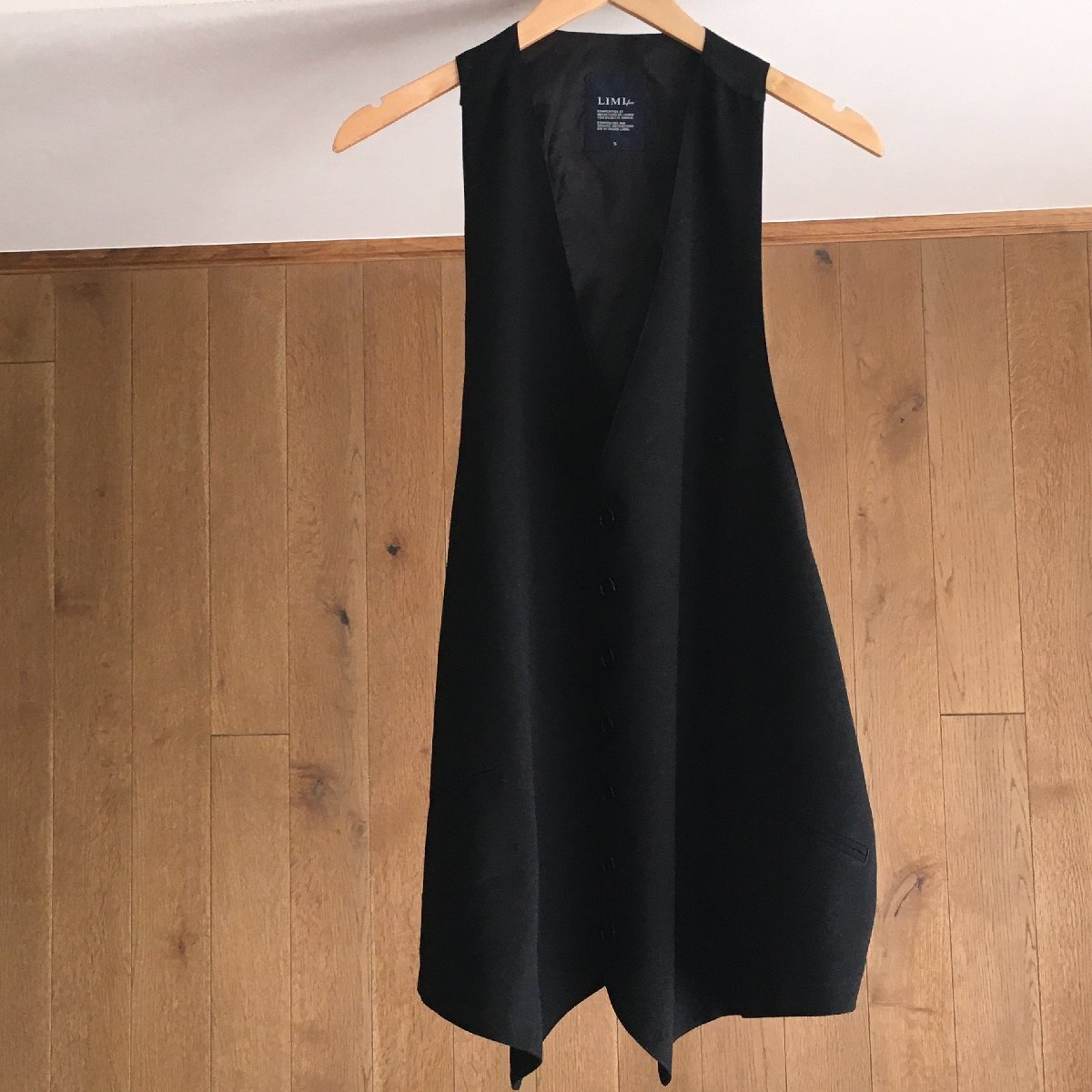 即決 美品 LIMI feuリミフゥ ロング 変形 ベストS TM拍卖