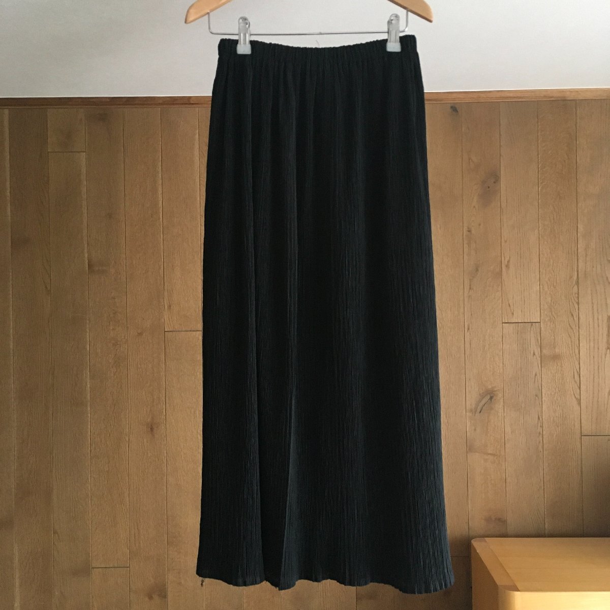 美品 ISSEY MIYAKE イッセイミヤケ プリーツ ロング スカートS IM74-FG904拍卖