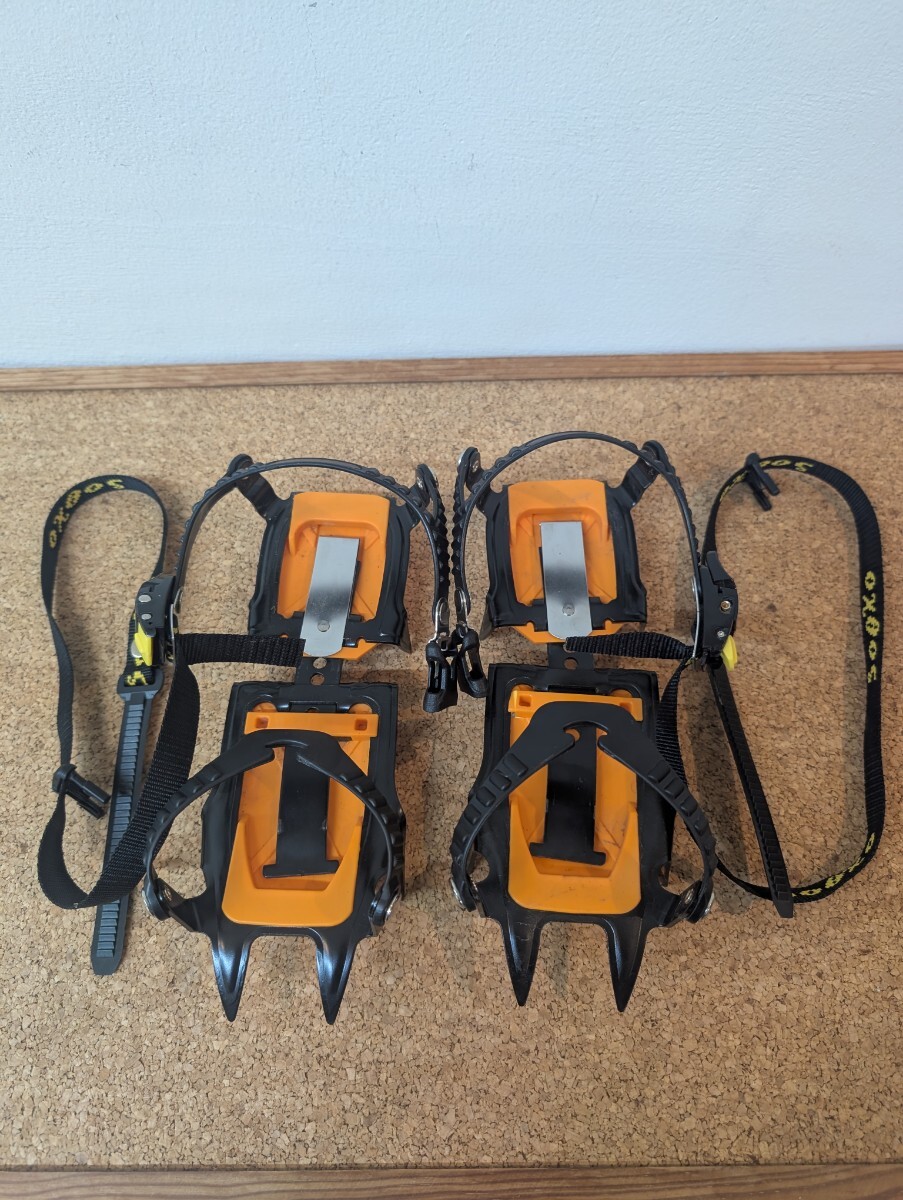 美品 oxtos オ クトス 10本爪アイゼン ラチェット式  スノープレート&収納ケース付き拍卖