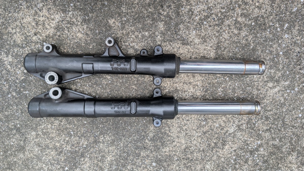 PCX PCX150 KF18 から外し フロントフォーク 純正品♪ 目立つサビなし♪ OHベースに ホンダ拍卖