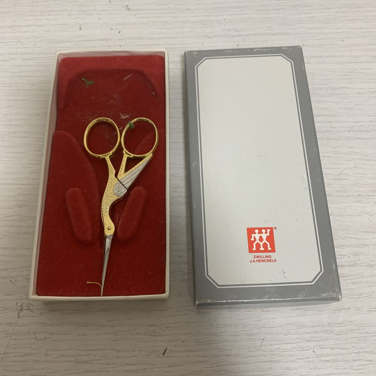 HENCKELS ヘンケルス コウノトリ ハサミ 鶴型 手芸ハサミ ゴールド 箱あり ネコポス発送230円拍卖