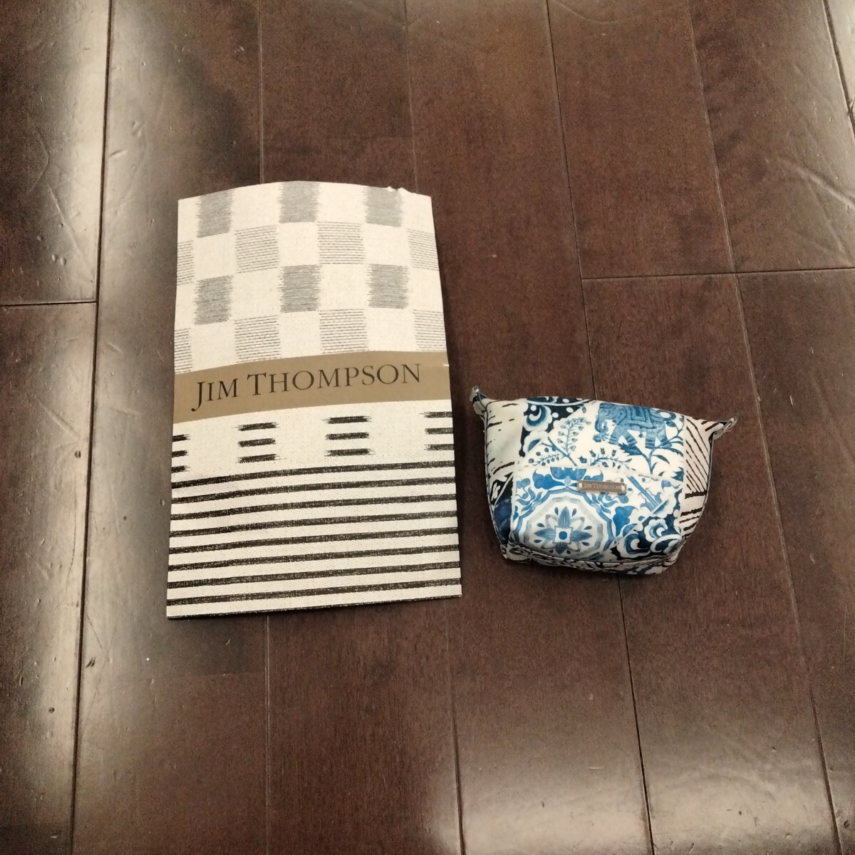 ジムトンプソンポーチ拍卖