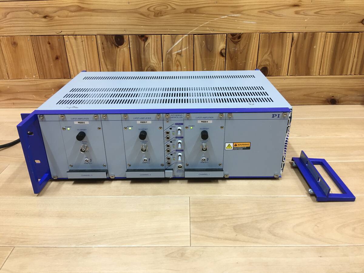A23070)Physik Instrumente PI E-500.00 (LVPZT-AMPLIFIER E-505.00 x3基/PZT-SERVO CONTROLLER E-509.C3A x1き) 現状品拍卖