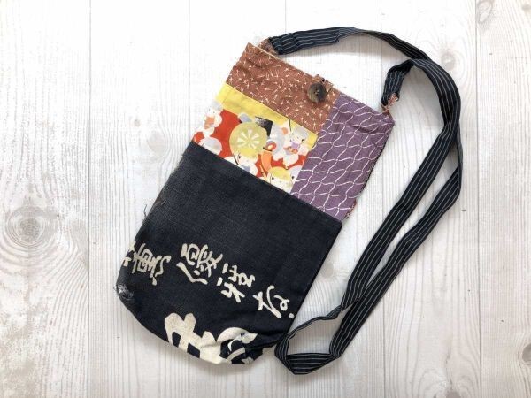 オールド レトロ パッチワーク 和柄 総柄 ジャパンカルチャー 和物 サコッシュ ショルダーバッグ 紺系 男女兼用拍卖
