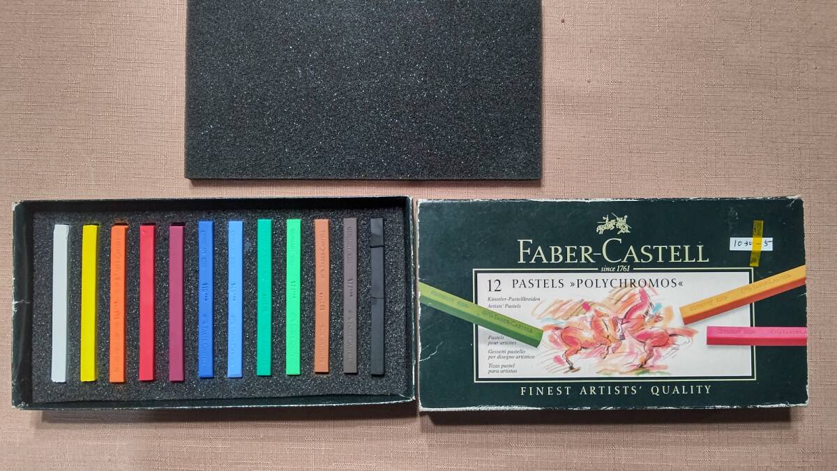 1030-5 ヴィンテージ ファーバーカステル ポリクロモス パステル 8cm 12色 FINEST ARTISTS' QUALITY 箱入り 訳アリ拍卖