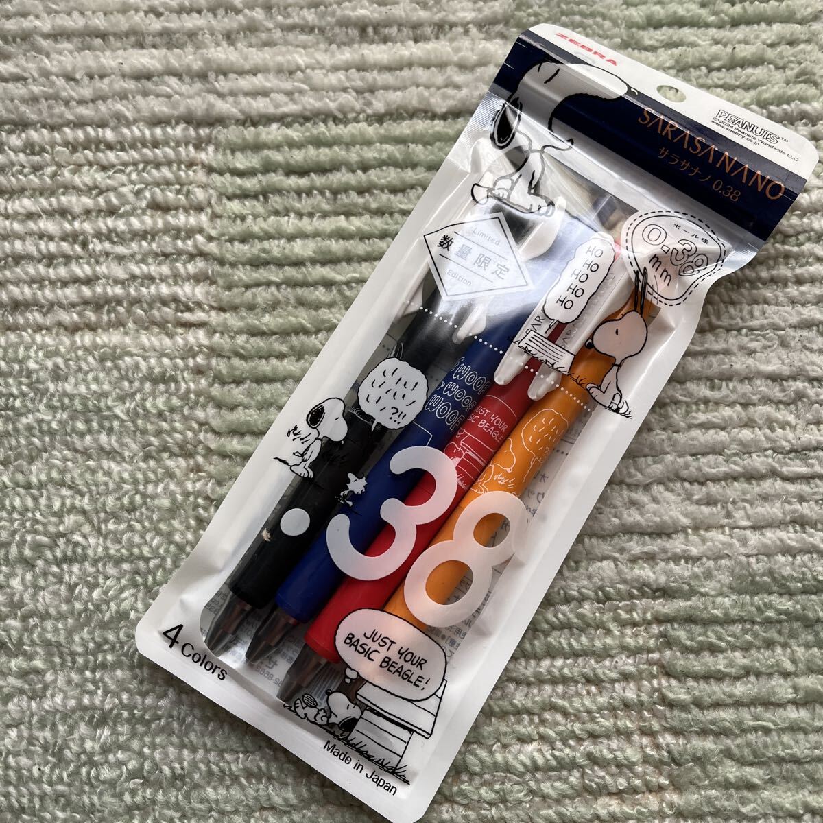送料込!サラサナノ 0.38 スヌーピー 4色セット 0.38m JJX72-SN-4C×1セット サラサ ボールペン 黒拍卖