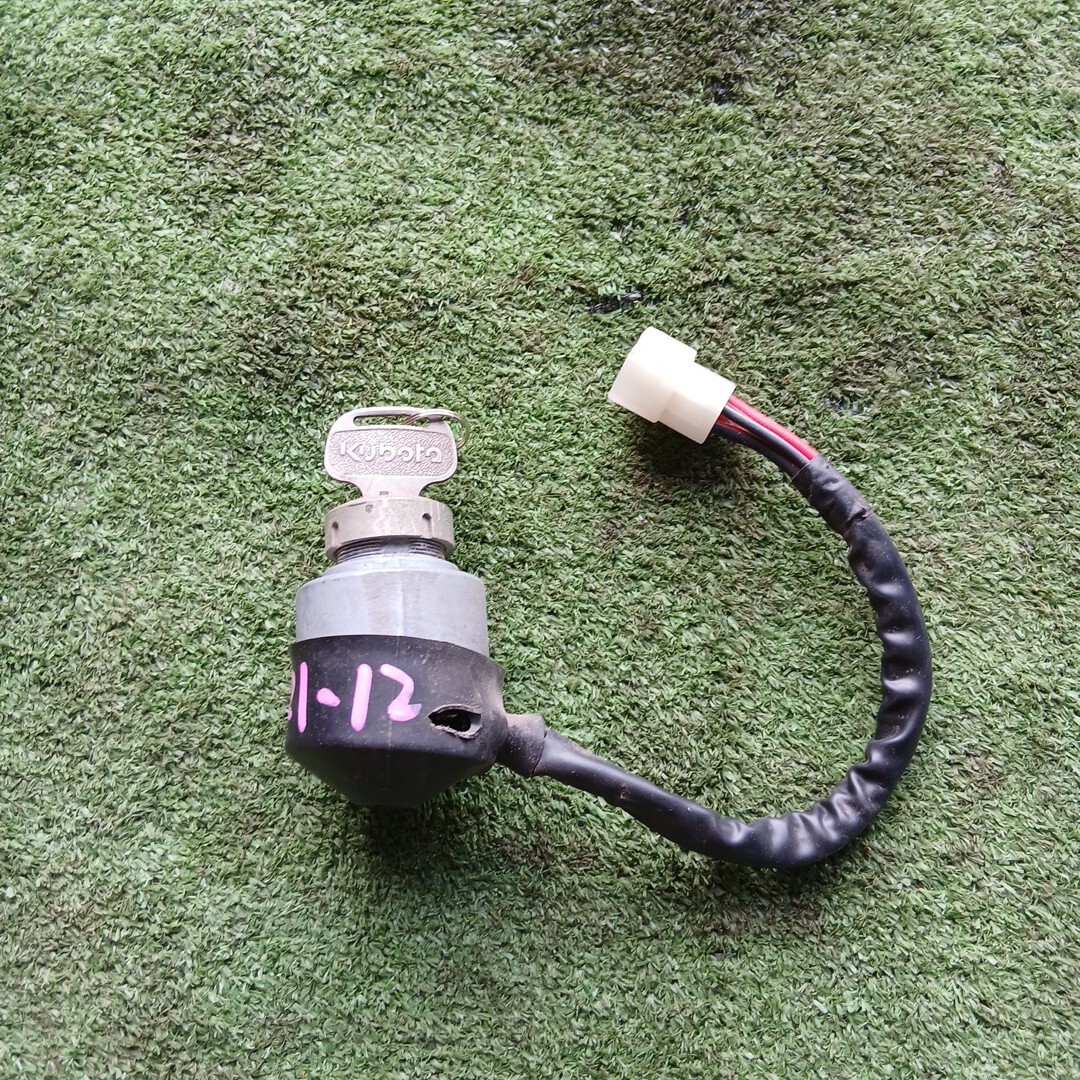 クボタ コンバイン R1-12 キーシリンダー キー イグニッション 鍵 動作OK 実働車外し 倉庫内保管拍卖