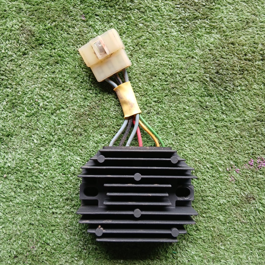 クボタ 大島 コンバイン SRC165 レギュレター レギュレーター 実働車外し 倉庫内保管拍卖