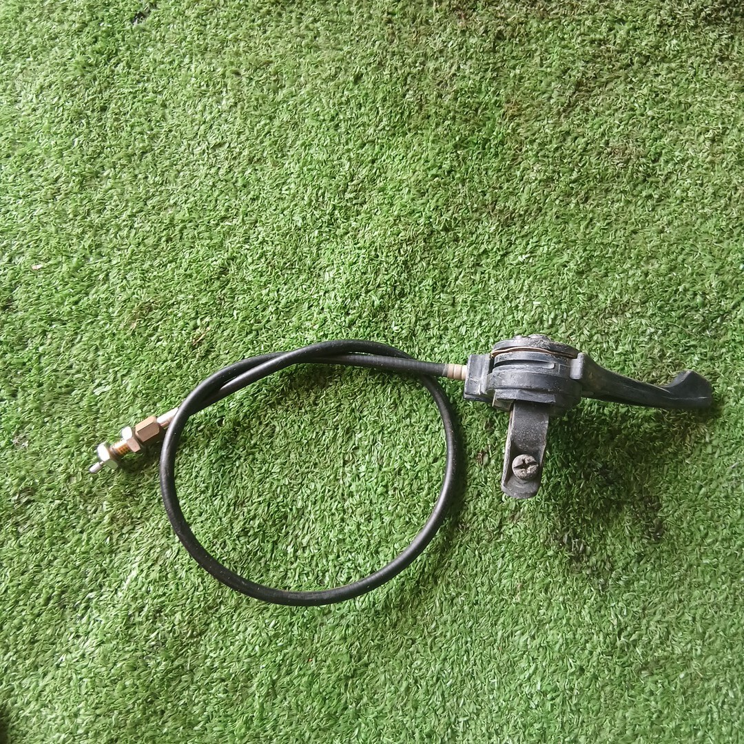 ロビン エンジン ポンプ スロットル レバー 折れ無し 固着無し アクセル 倉庫内保管 ワイヤー ロビン 汎用 エンジン拍卖