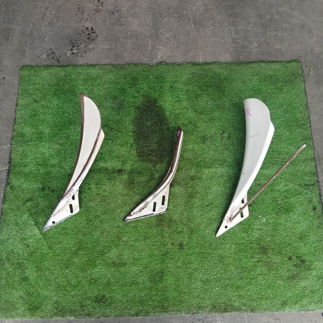 MITSUBISHI コンバイン MC13 分草かん 稲刈り デバイダー 倉庫内保管 ミツビシ 三菱拍卖