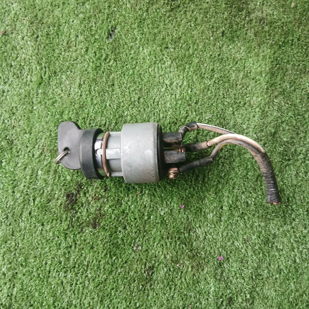 MITSUBISHI コンバイン MC13 キーシリンダー キー 鍵 動作OK イグニッション グロー 倉庫内保管拍卖