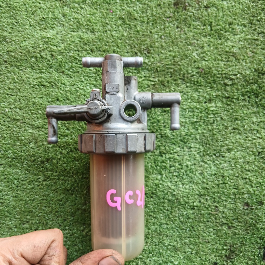 ヤンマー コンバイン GC218 燃料 フィルター コック ディーゼル 軽油 燃料フィルター 倉庫内保管拍卖