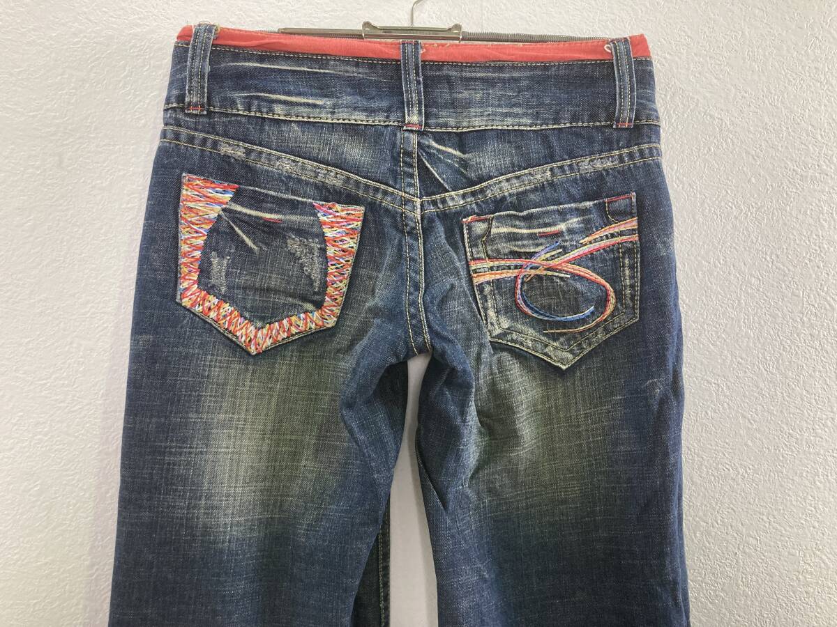 ★RED PEPPER レッドペッパー★ バックロゴ刺繍 W27 L相当 濃紺 総柄 バギーパンツ デニム ダメージジーンズ フレア 激安 格安拍卖