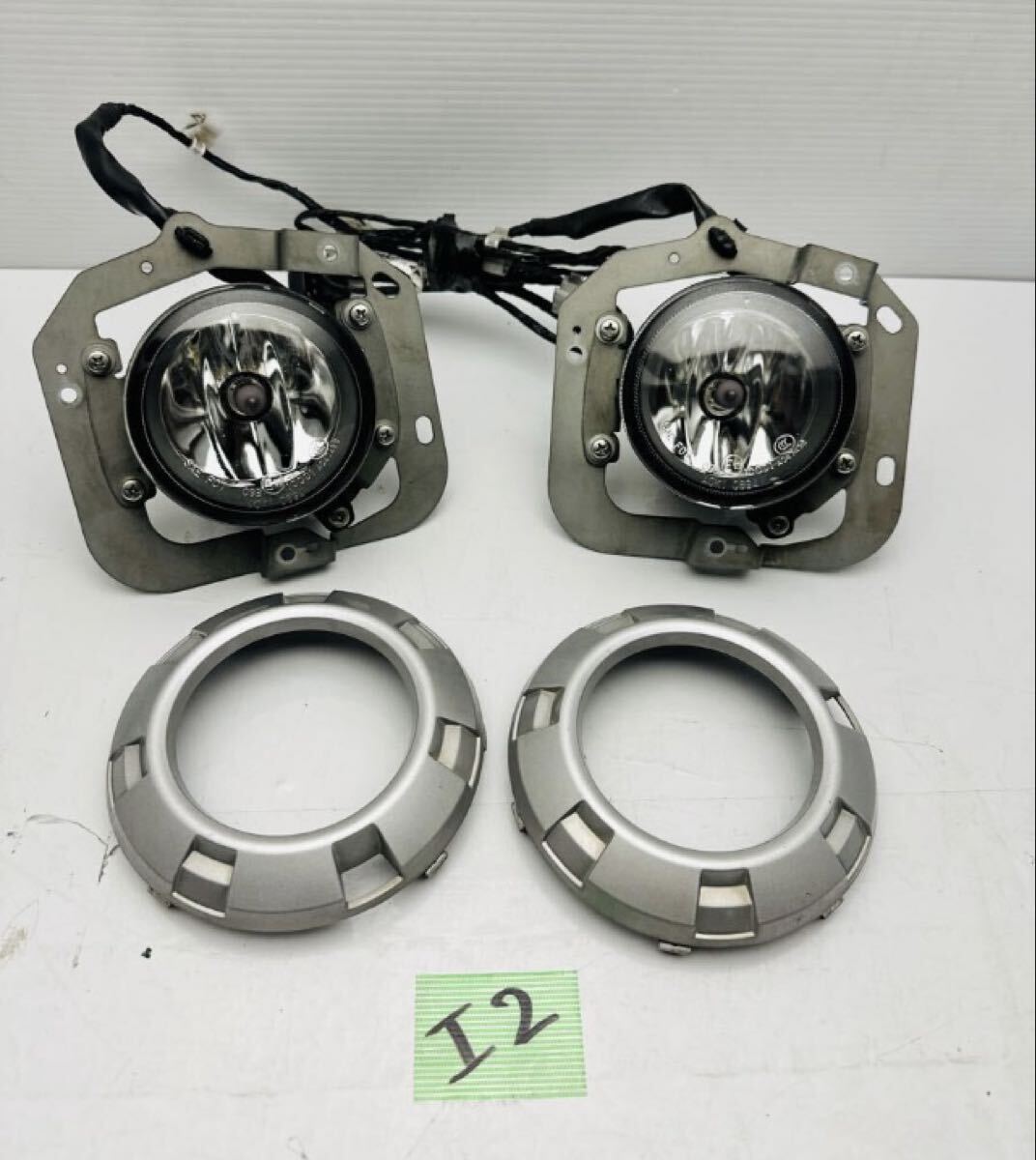 三菱 デリカ D5 CV5W CV1W CV2W CV4W 純正 フォグランプ 左右セット ベゼル ハーネス 付き AOKI 0894 (I2)拍卖