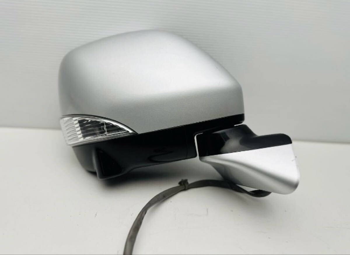 美品 エルグランド PE52 E52 ドアミラー 右 サイドミラー ターンランプ・シルバー12P 12ピン K23 カメラ付き(P149)拍卖
