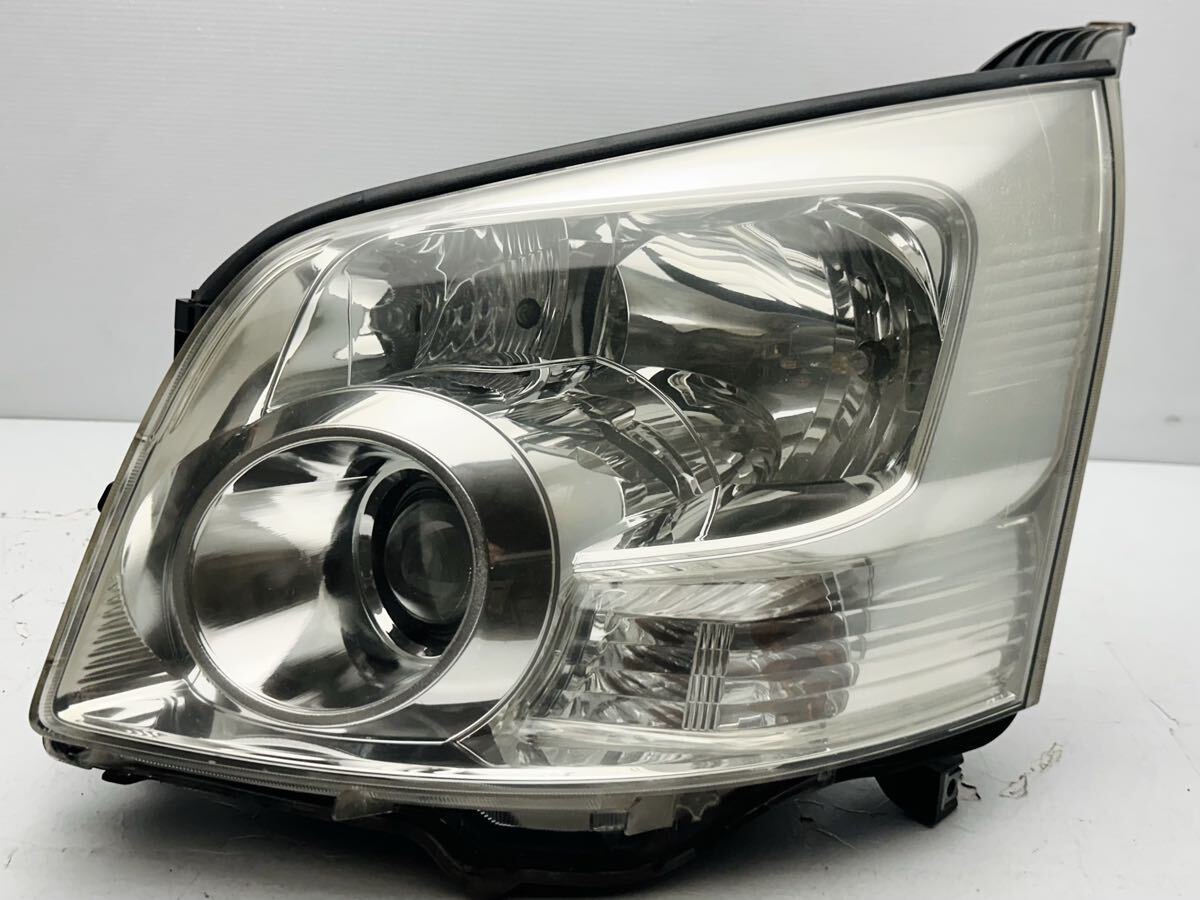 トヨタ ノア ZRR70G ZRR75G 純正 ヘッドライト 左 セット ヘッドランプ 左 ハロゲン KOITO 28-200 刻印 N4 (U274)拍卖