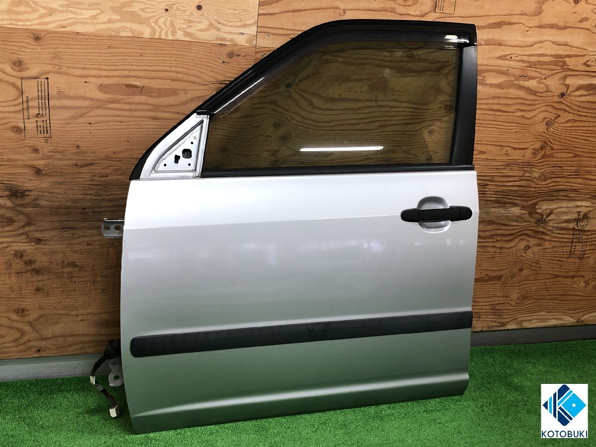 トヨタ☆サクシード NCP51V 左フロントドア シルバーマイカメタリック/1E7 【個人宅配送不可】拍卖