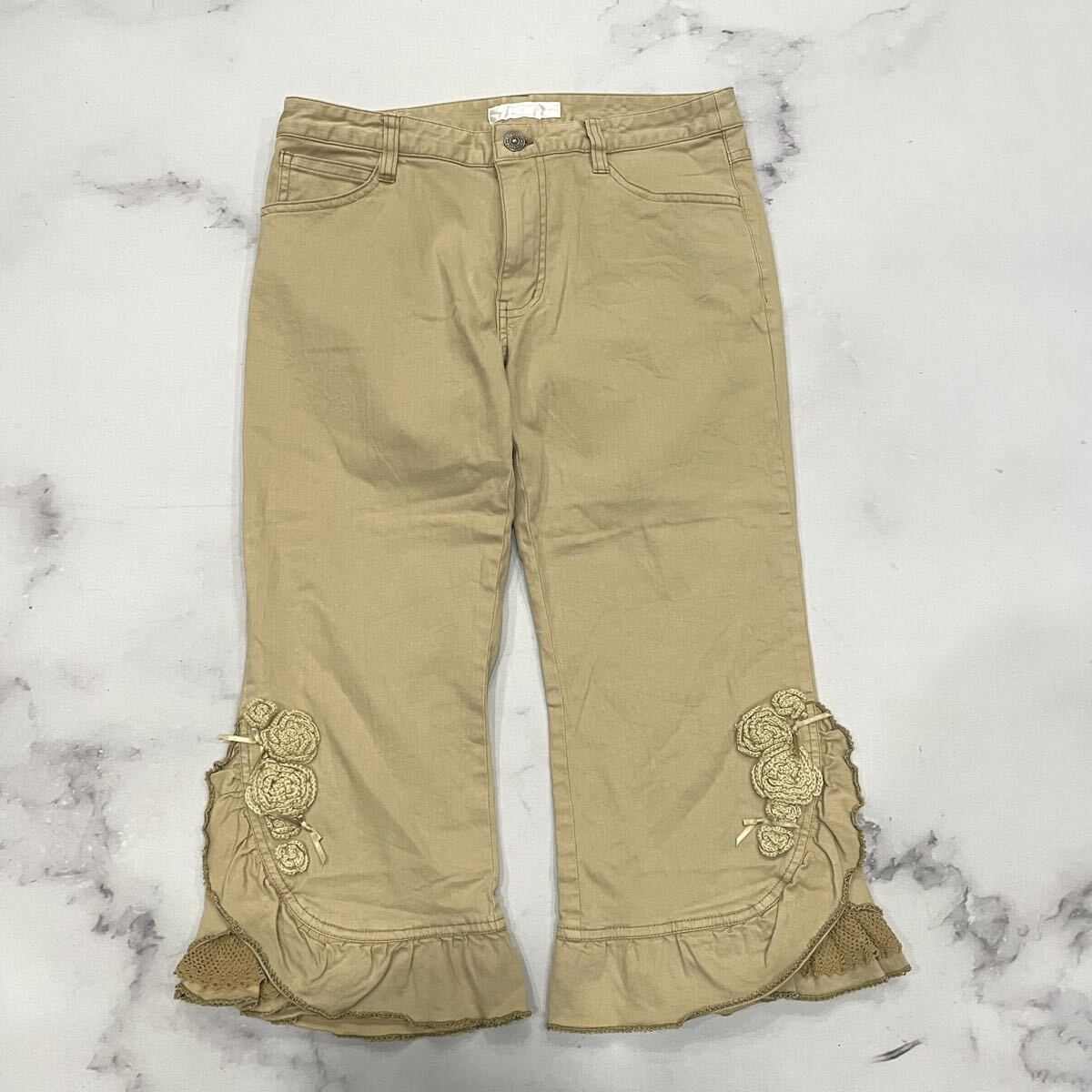 L ○ 人気モデル '都会のカジュアルウェア' PINK HOUSE ピンクハウス レース ストレート コットンパンツ S レディース ボトムス ベージュ拍卖