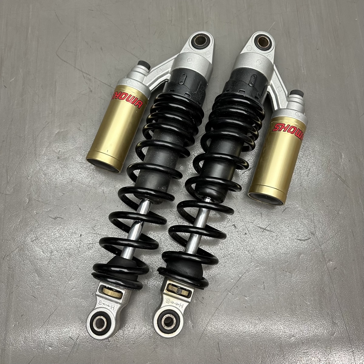 ホンダ CB1300SF SC54 純正 リアサスペンション 251020KFR073拍卖