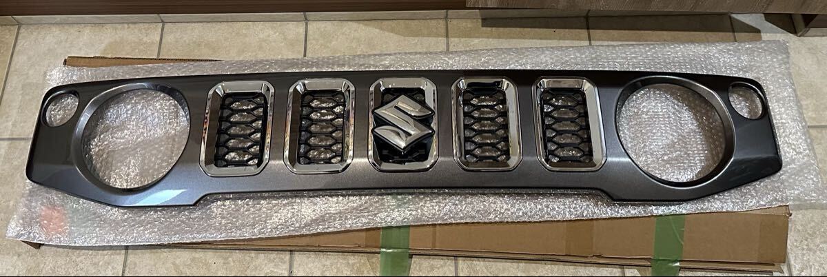 スズキ ジムニー ノマド JC74W 純正 フロントグリル  新車外し グリル スズキ ジムニー ノマド拍卖