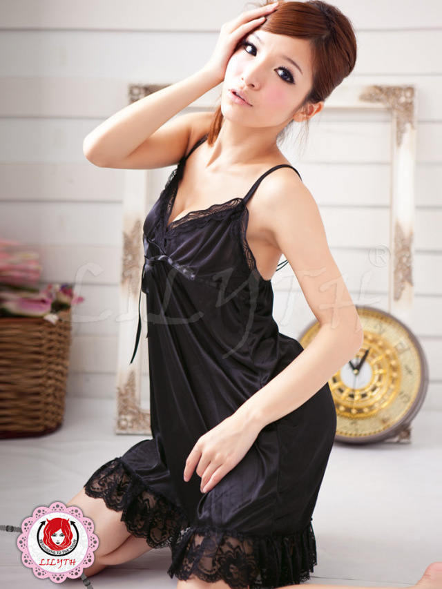 ナ1107018 新品 LILYTH セクシーランジェリー ベビードール ワンピース 衣装 可愛い レディース 透け感 サテン パジャマ 黒 L拍卖