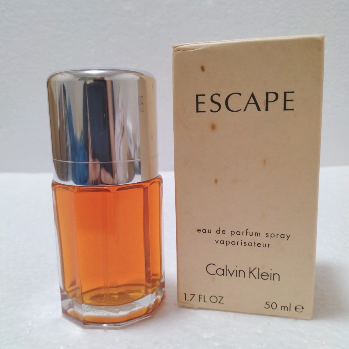 カルバン・クライン エスケープ オードパルファム EDP 50ml カルバンクライン Calvin Klein ESCAPE 箱にシミあり 送料無料拍卖